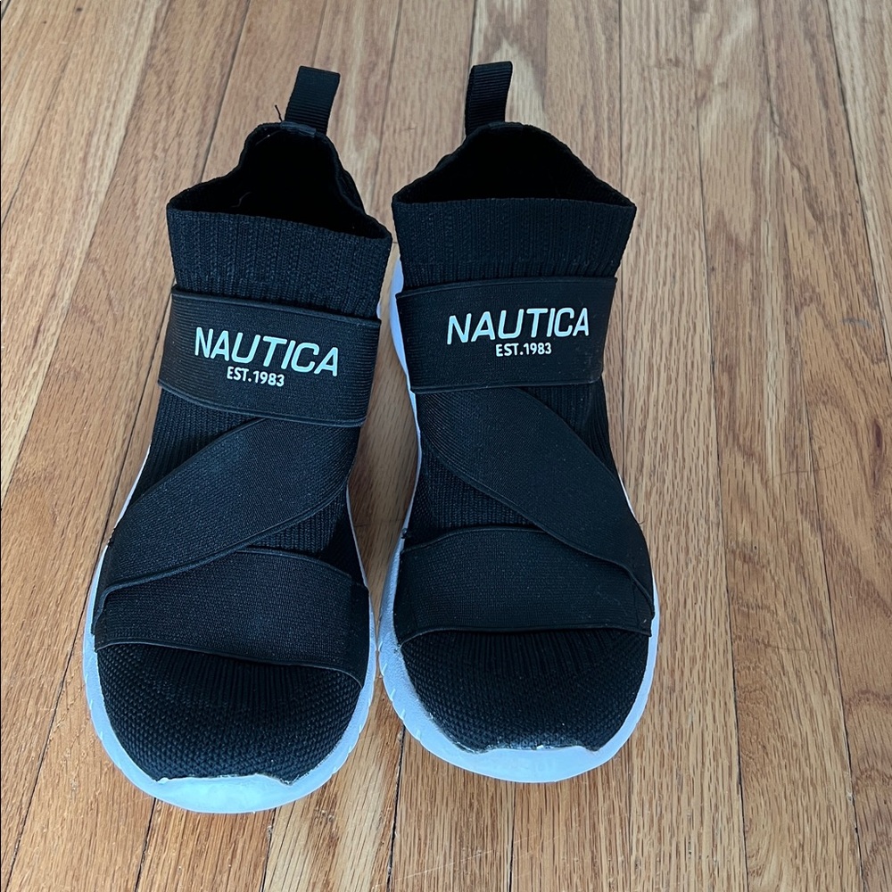 Nautica black slip-on fabric sneakers size 6